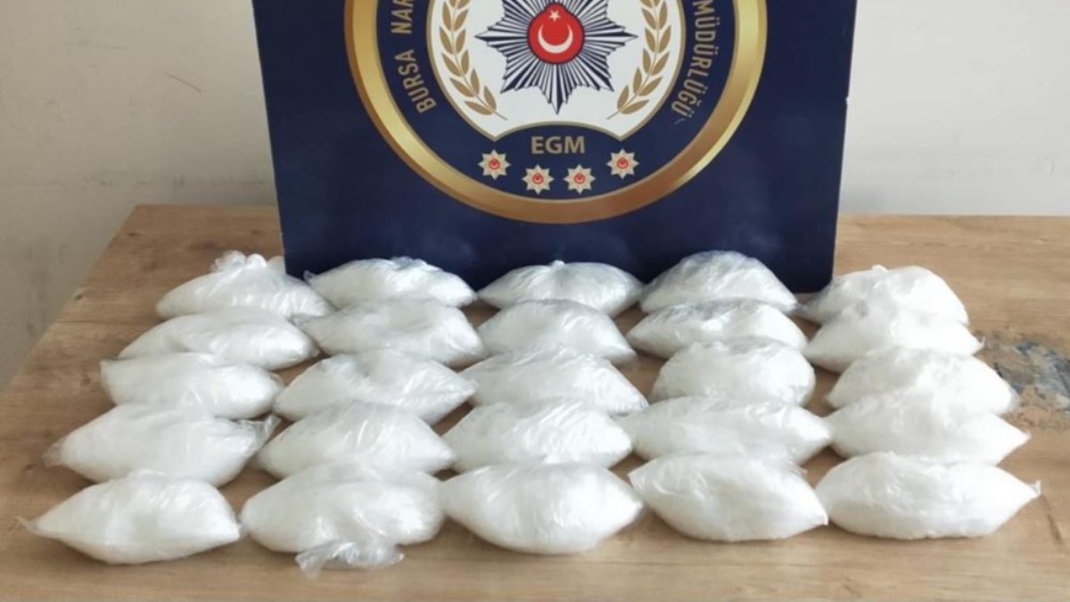 Bursa’da 5 kilo uyuşturucuyu bebek bisikletine sakladılar