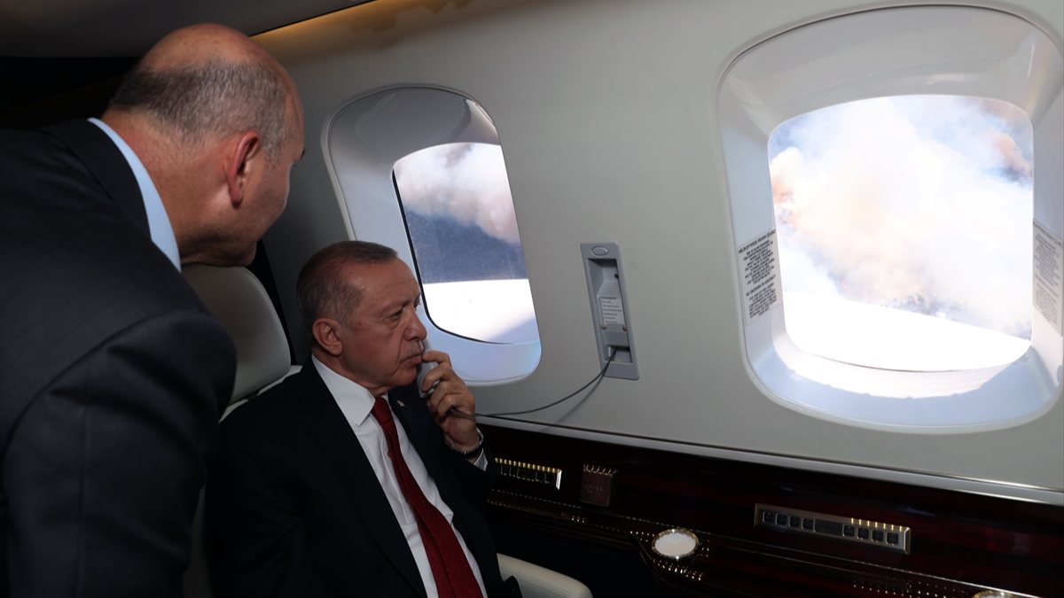 Cumhurbaşkanı Erdoğan, yangının meydana geldiği Marmaris’te