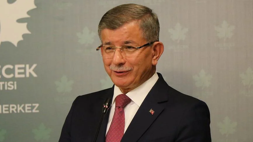 Davutoğlu’ndan Nebati’ye: Ekonomiyi yönetmek için beyne ihtiyaç var, o da sende yok