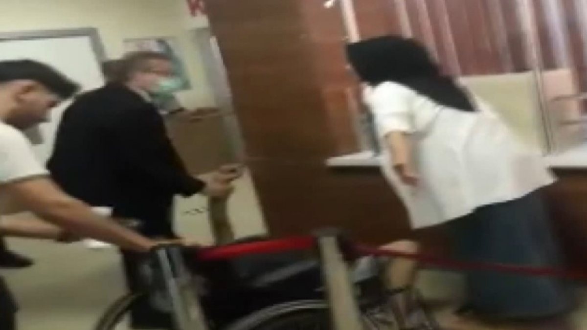 Esenyurt’ta ilaç yazdırmak isteyen kadın hastaneyi birbirine kattı