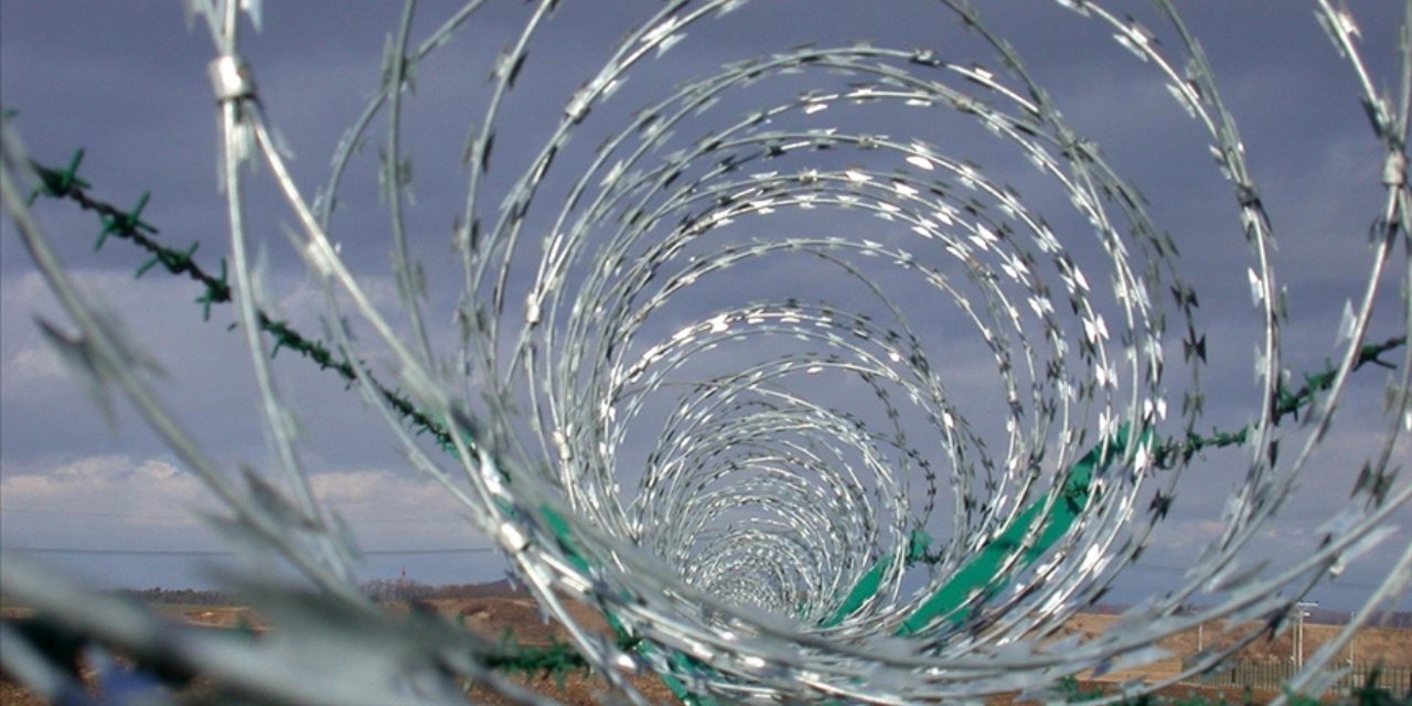 Finlandiya Rusya sınırına tel örgü çekecek