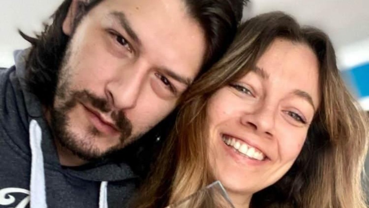 Fırat Albayram ile Ceyda Kasabalı şehri terk etti