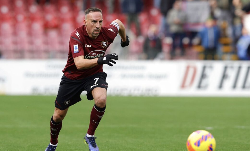 Galatasaray’a Ribery şoku! 17 yıl sonra kötü haber