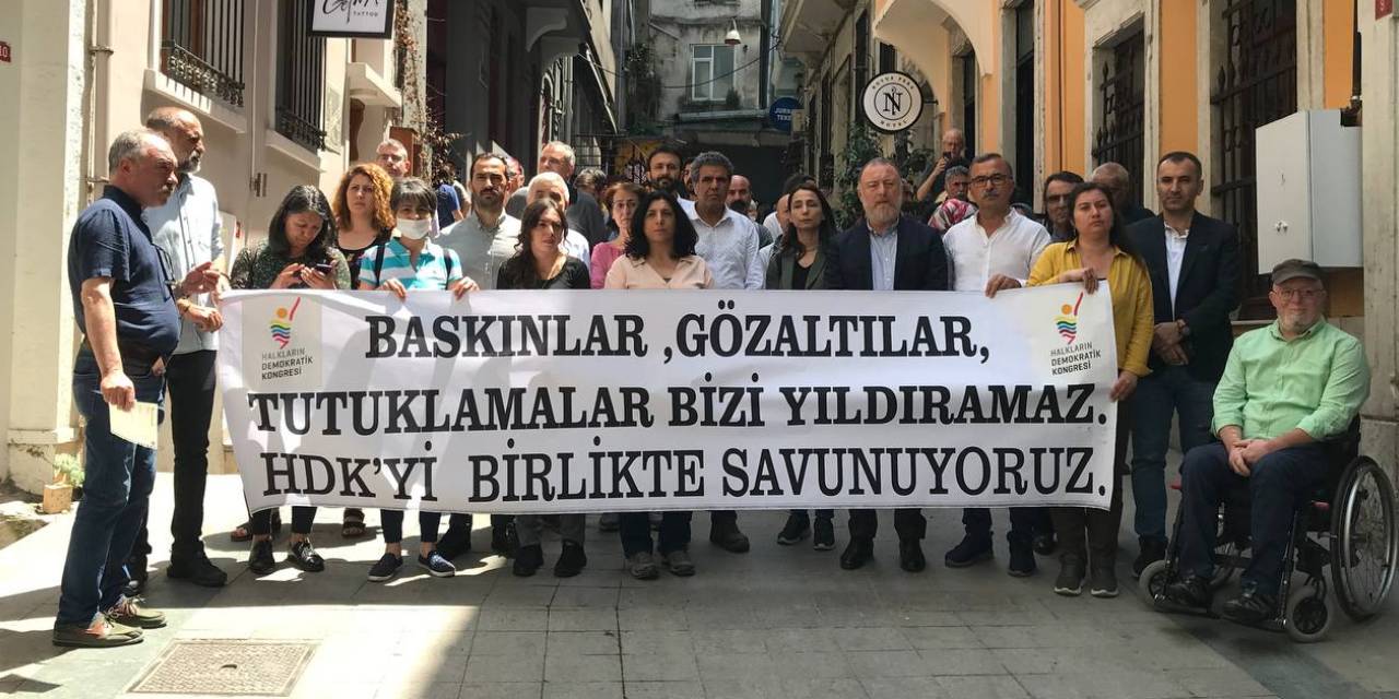 HDK ve Göç-Der baskınına tepki: OHAL’in devamı