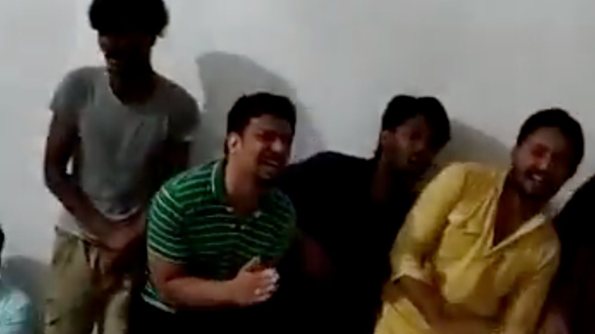 Hindistan’da Müslümanlara yapılan işkence kamerada