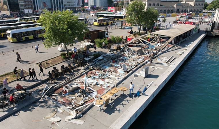 İBB kaçak büfeleri yıktı