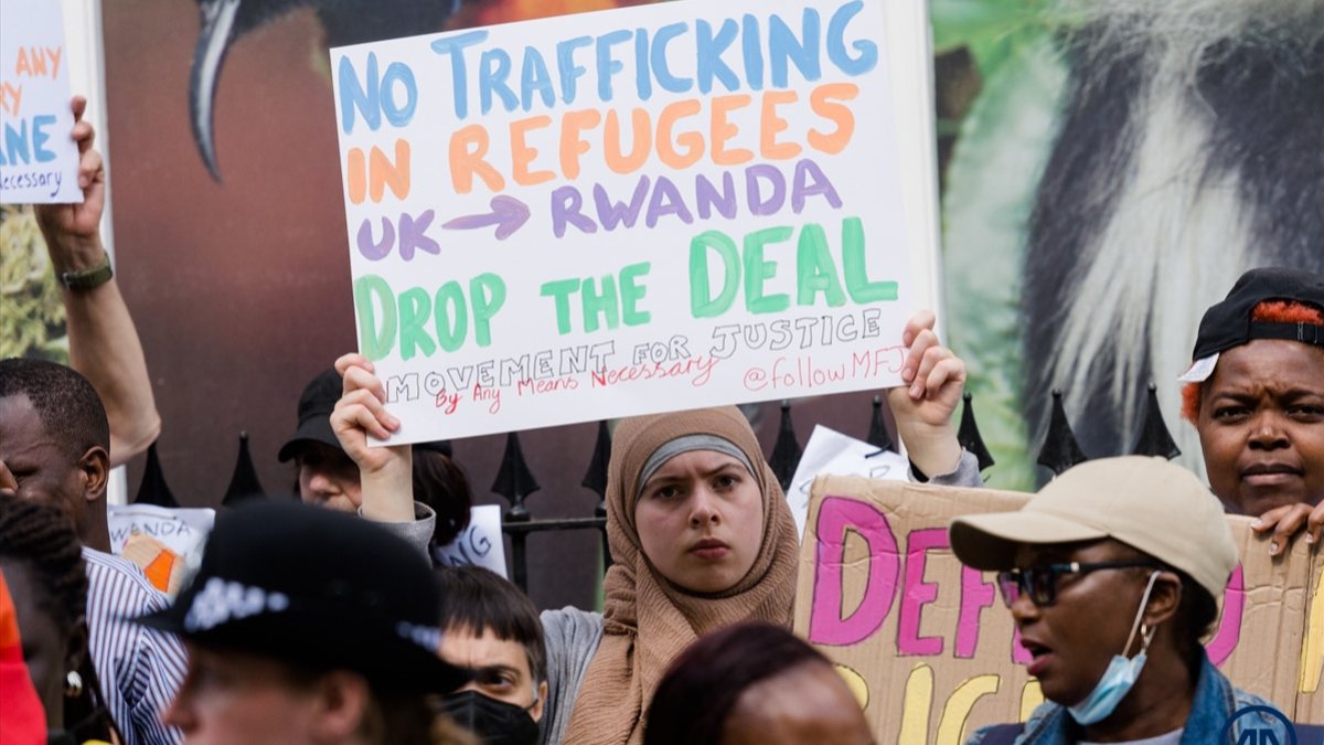 İngiltere’de ‘Ruanda’ protestosu