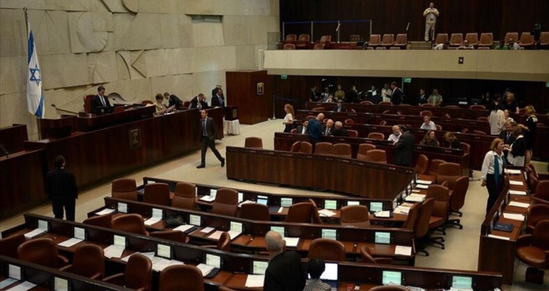 İsrail’de meclisin feshedilmesi, ilk oturumda onaylandı