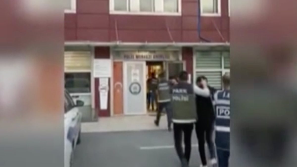 İstanbul’da ‘polis aracını’ videoya çeken 4 Pakistanlı yakalandı