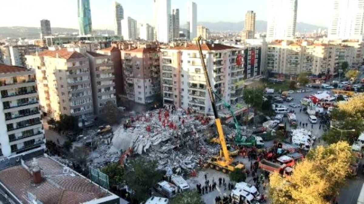 İzmir’de 15 kişiye mezar olan Doğanlar Apartmanı davasında 3 sanığa hapis cezası