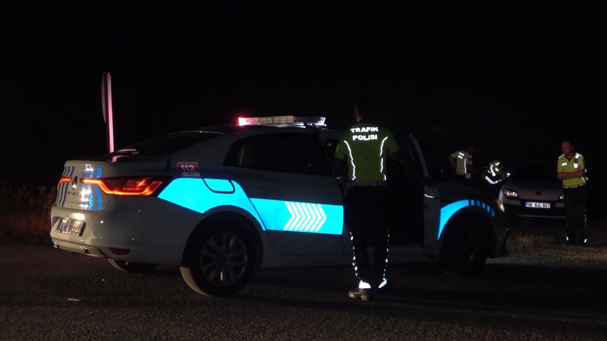 Kırıkkale’de ‘dur’ ihtarına uymayan sürücü polise çarptı