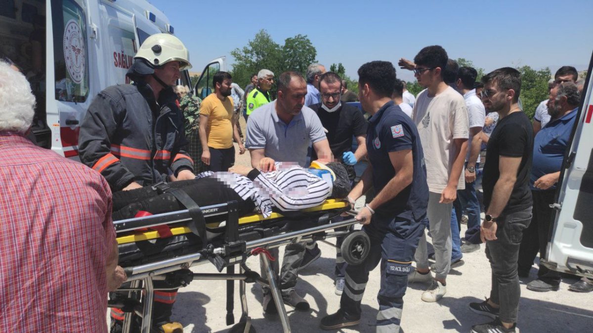 Malatya’da şarampole uçan araçta 2’si ağır 6 yaralı