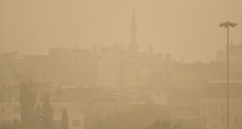 Meteoroloji’den toz taşınımı ve sağanak uyarısı