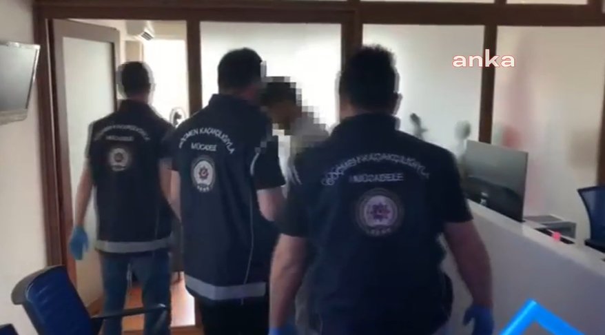 Sahte evrakla yabancılara ‘oturma izni’ düzenleyen şirkete operasyon