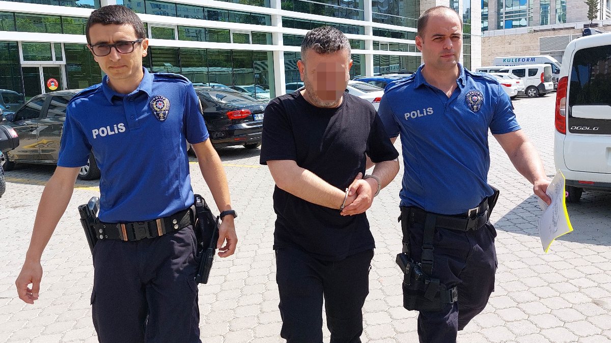 Samsun’da kavgada yaralanan şüpheli, karnını tutarak cezaevine gitti