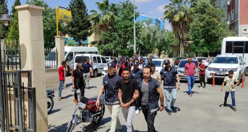 Şanlıurfa’da 36 kaçak göçmen ve 7 organizatör yakalandı