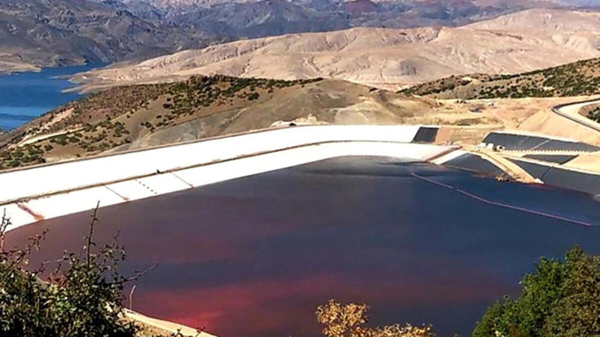 Siyanür sızıntısıyla ilgili bakanlık ve şirket yöneticilerine suç duyurusu