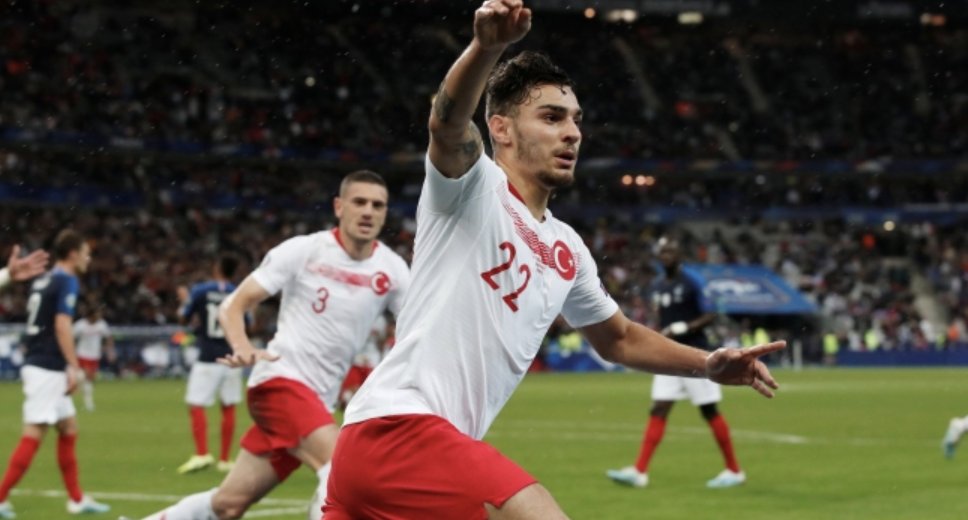 Trabzonspor’a Kaan Ayhan transferinde sürpriz rakip