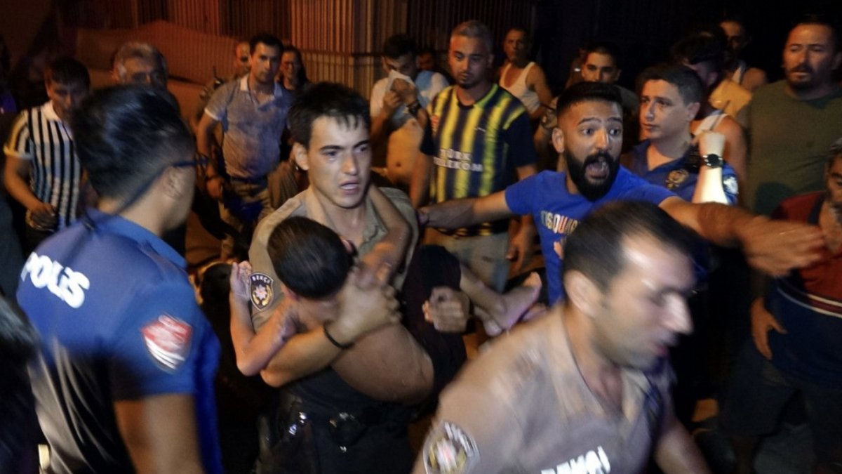 Antalya’da ev yangını: 2 çocuk son anda kurtarıldı