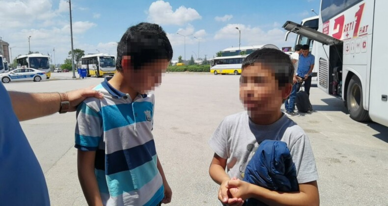 Bursa’da üvey babadan kaçan 2 kardeş, otobüste saklanırken fark edildi