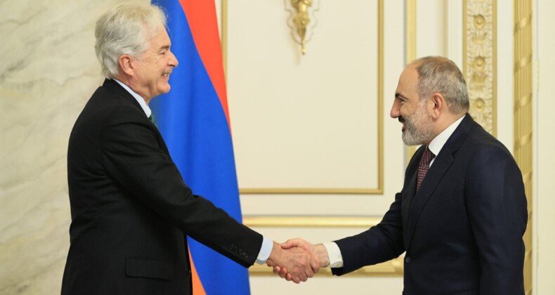 CIA Başkanı Ermenistan’la Türkiye müzakere süreçlerini görüştü