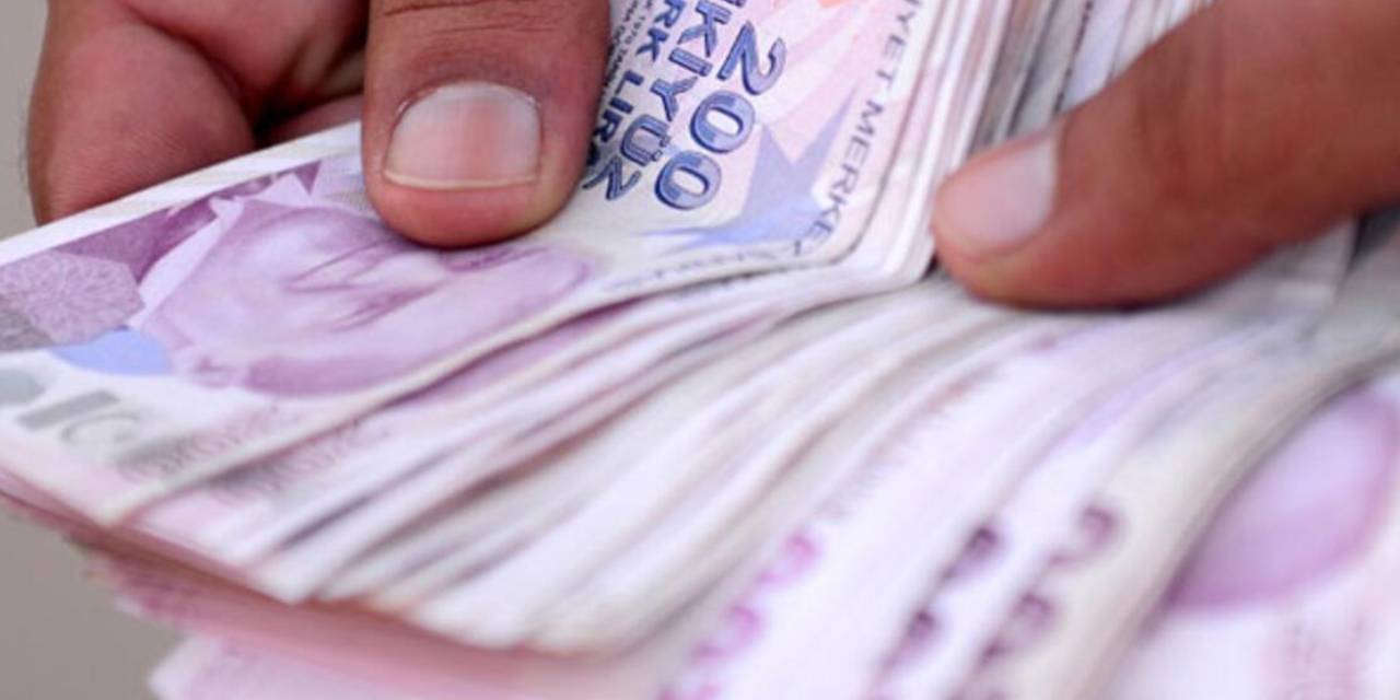 Erhan Usta’dan Cumhurbaşkanı Erdoğan’a yanıt:  ‘Faizin de, faizcinin de en büyük dostusunuz’