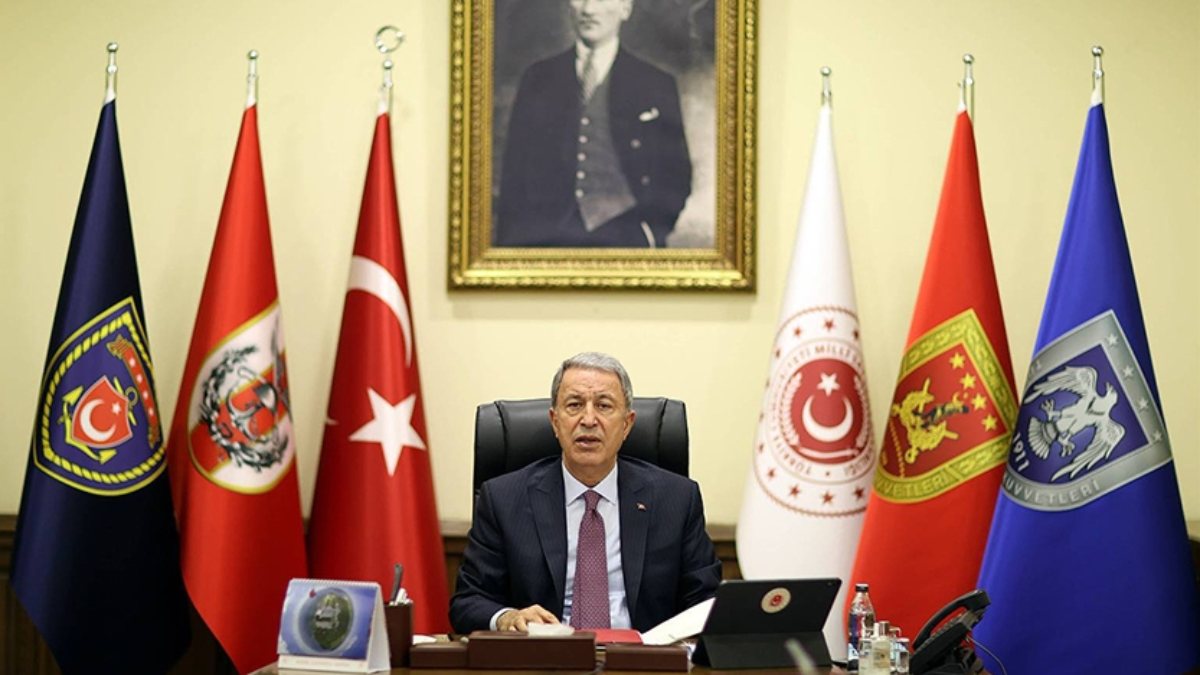 Hulusi Akar Ukraynalı bakanlar ile görüştü