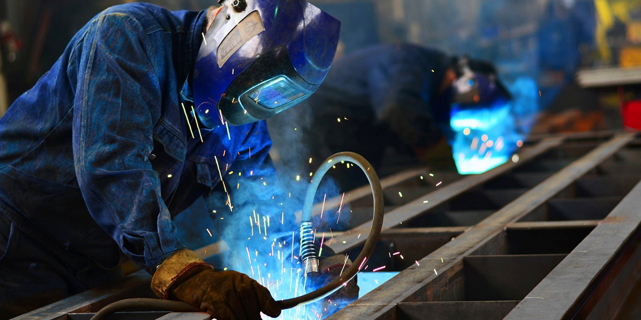 İmalatta salgından bu yana en keskin daralma