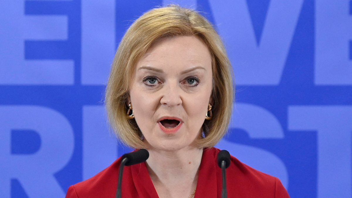 İngiltere’de anket: Muhafazakar Parti’nin Liz Truss ile kazanma şansı daha yüksek