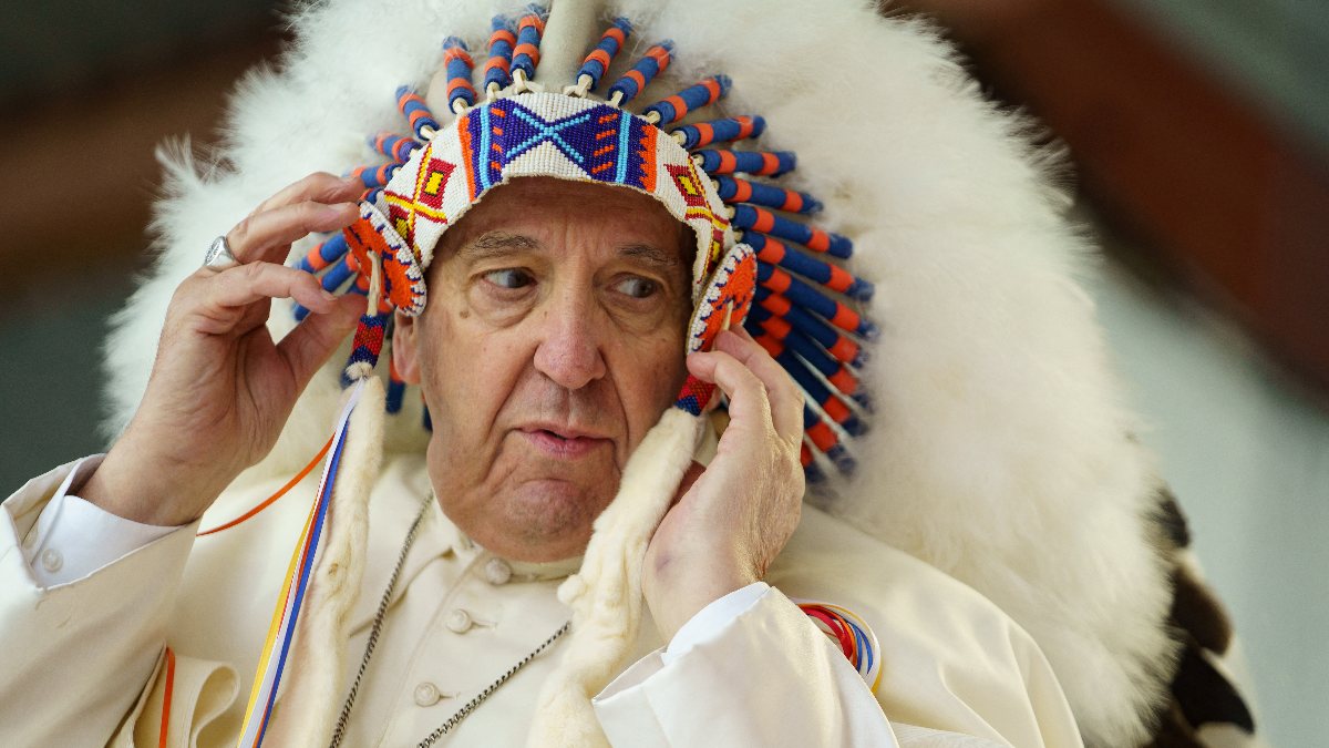 Kanada: Papa’nın özrü yetmez