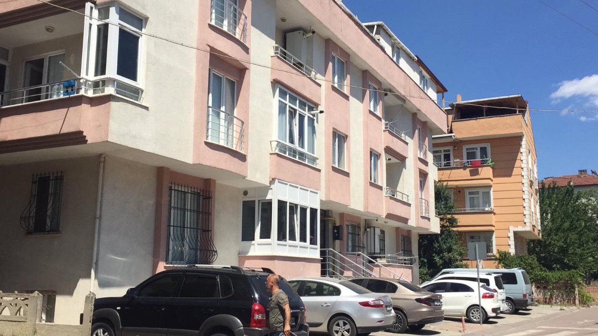 Kocaeli’deki arkadaşlar arası şakalaşmada kan aktı