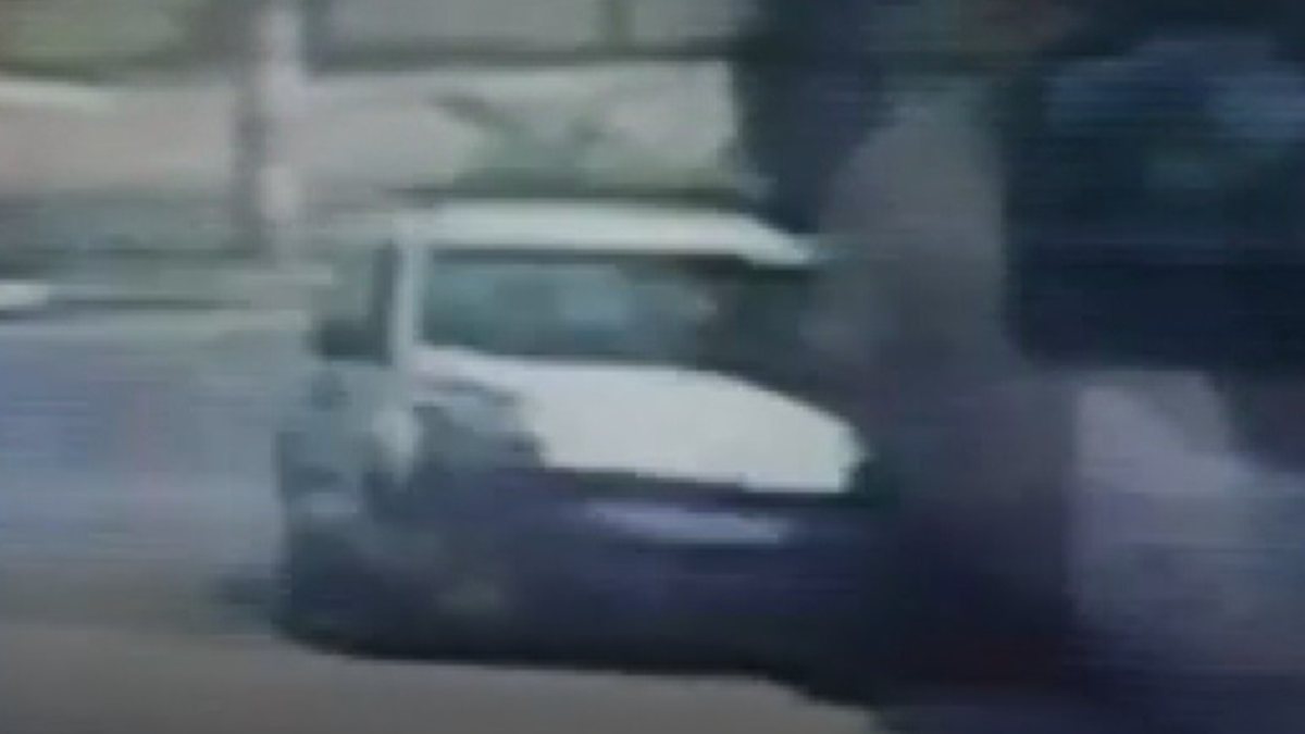 Mersin’de duvar ile araç arasında kalan kız, öldü