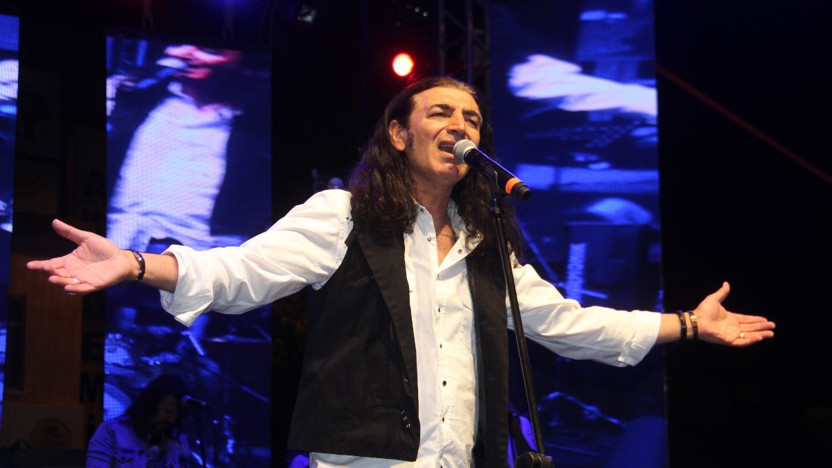 Murat Kekilli, Bülent Ersoy’a rahmetli dedi