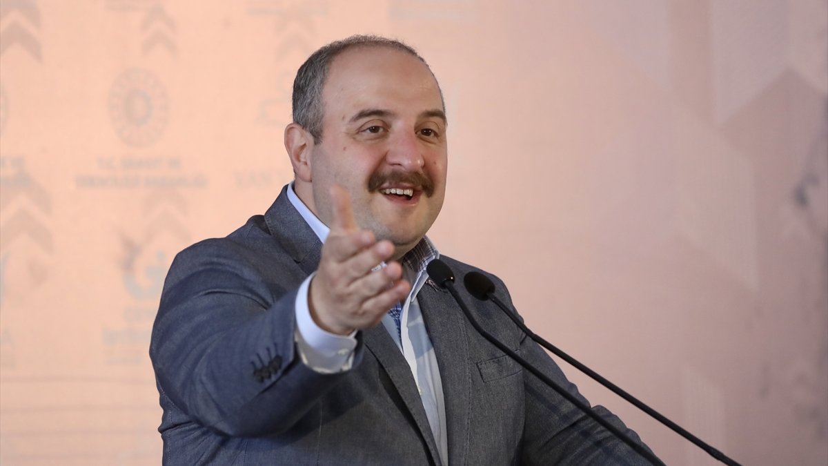 Mustafa Varank’tan yatırımlara 5 milyon liraya kadar faizsiz kredi müjdesi