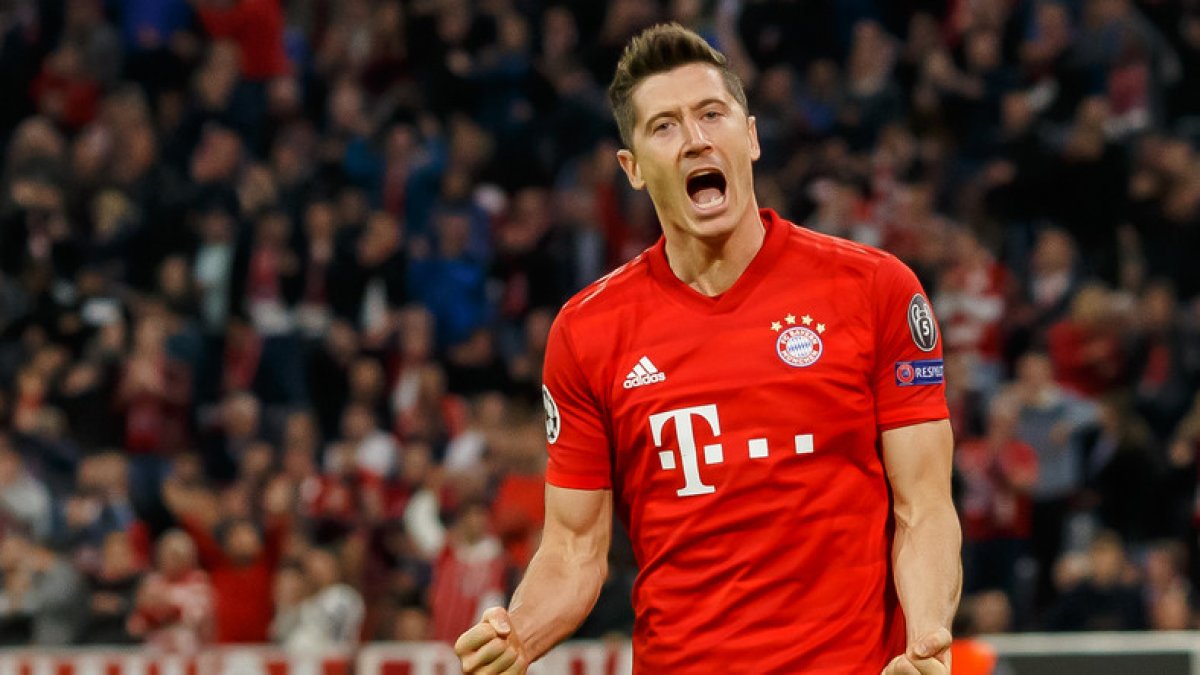 Robert Lewandowski Barcelona kadrosunda