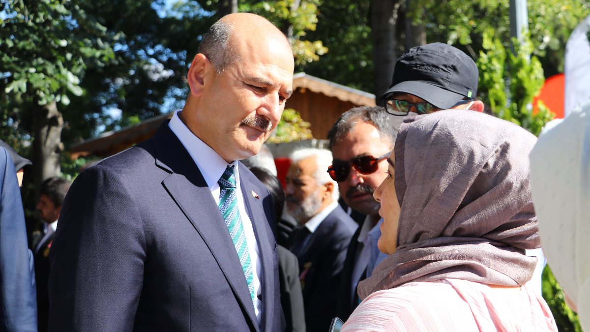 Süleyman Soylu, 15 Temmuz Şehitliği’ndeki anma törenine katıldı