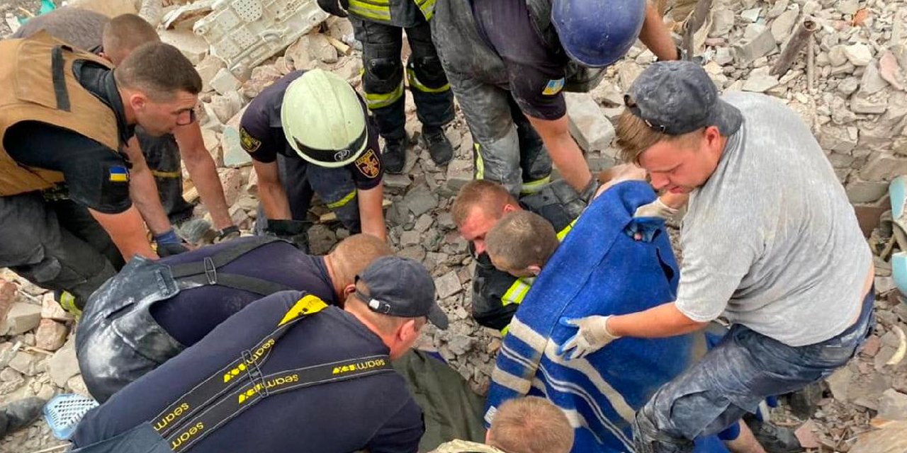 Ukrayna’da roket saldırısı: Can kaybı artıyor