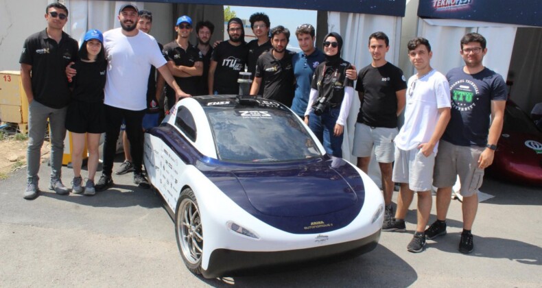 Üniversite öğrencileri, güneş enerjili otonom araç yaptı