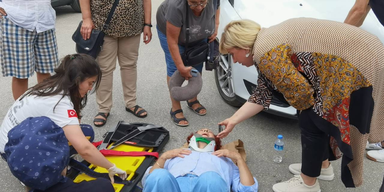 Yaralı kadın, kızını telefonda sakinleştirmeye çalıştı