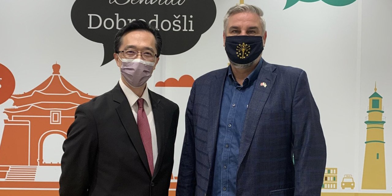 ABD’den Pasifik’i ısındıracak yeni ziyaret: Indiana Valisi Tayvan’da
