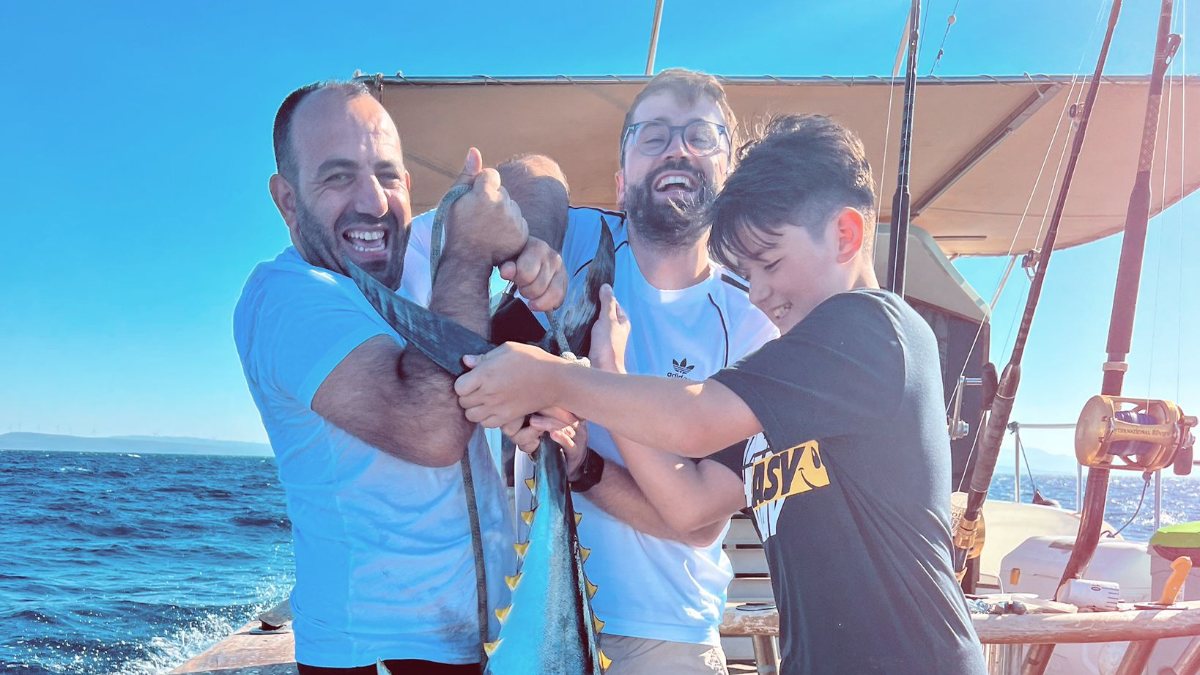 Adem Metan, dev orkinos balığı yakaladı