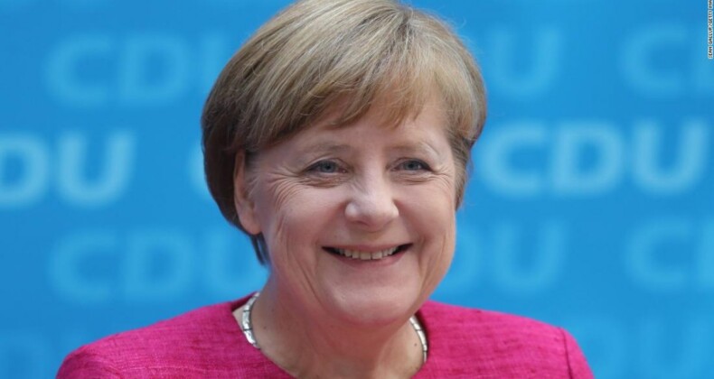 Almanya’nın kapılarını mültecilere açan Merkel’e UNESCO Barış Ödülü