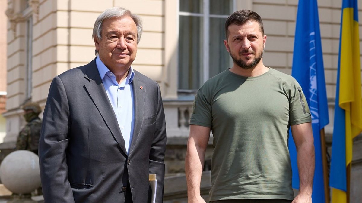 Antonio Guterres, Lviv’de Vladimir Zelensky ile görüştü