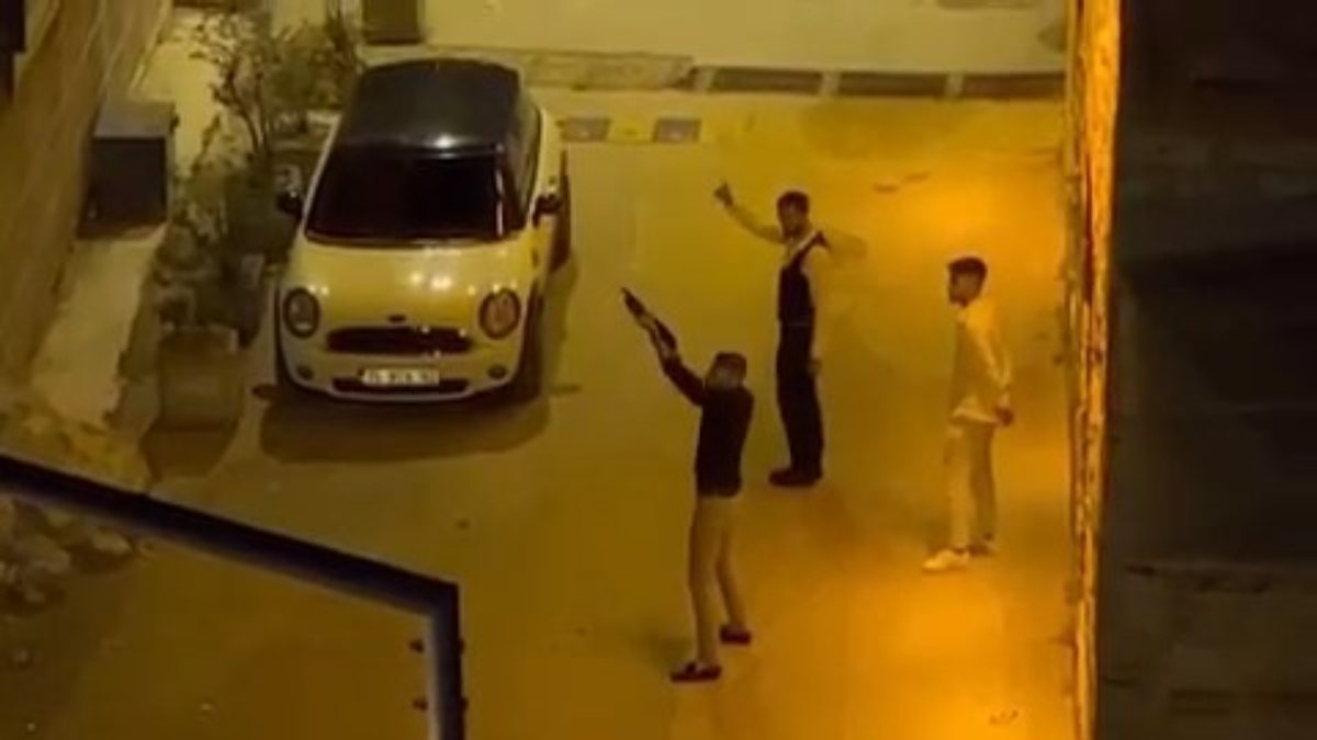 Bursa’da, sokak ortasında pompalı ile ateş ettiler