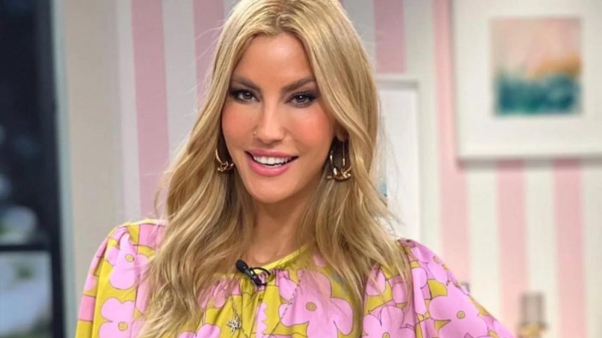 Çağla Şıkel’in eski aşkı Survivor’ın hırçın adamı çıktı! Gören küçük dilini yuttu…