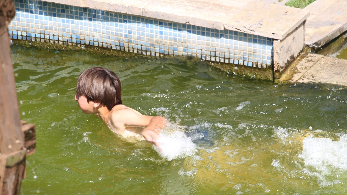 Denize kıyısı olmayan Sivas’ta yüzmek yasaklandı