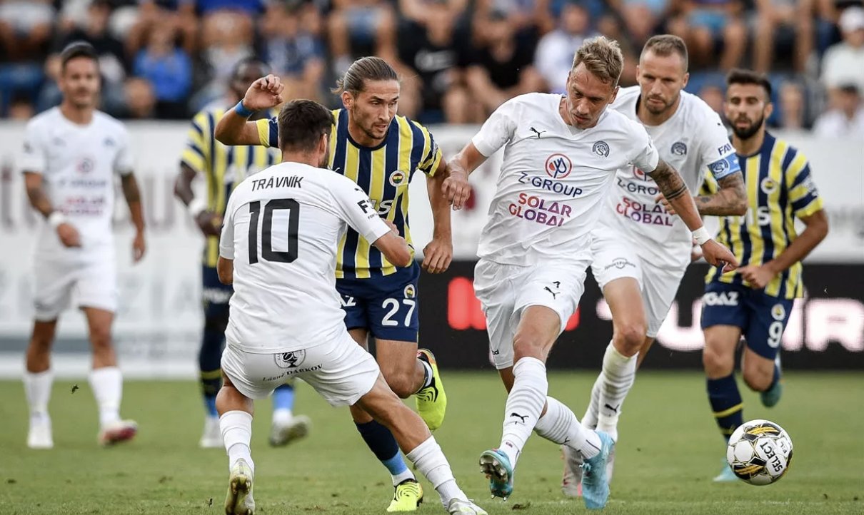 Fenerbahçe zorlanmadan üst turda