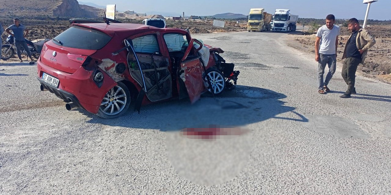 Hafriyat kamyonu ile otomobil çarpıştı: 1 ölü, 1 yaralı