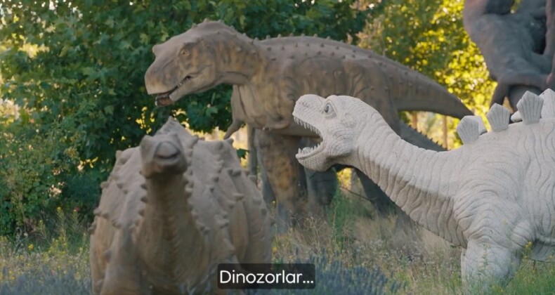 İYİ Parti’den Ankapark videosu: Dinozorlar!