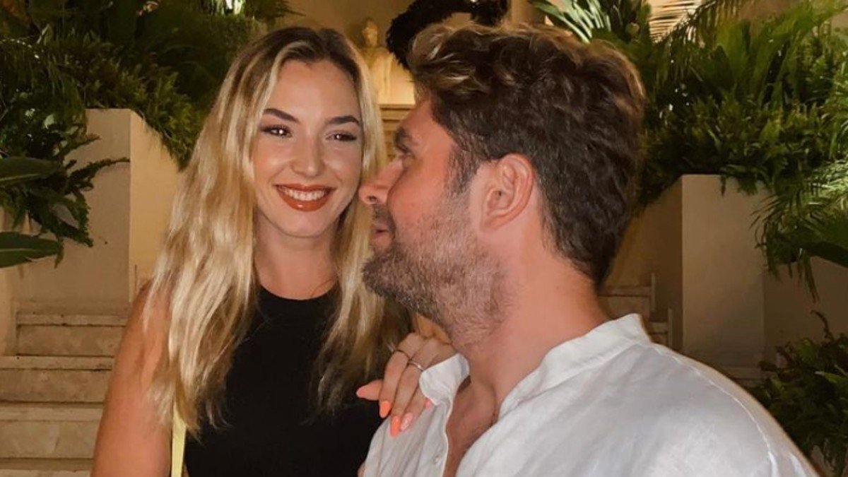 Sude Burcu ve Mert Öcal’ın romantik pozları! ‘Sude bu fizik halis mi?’